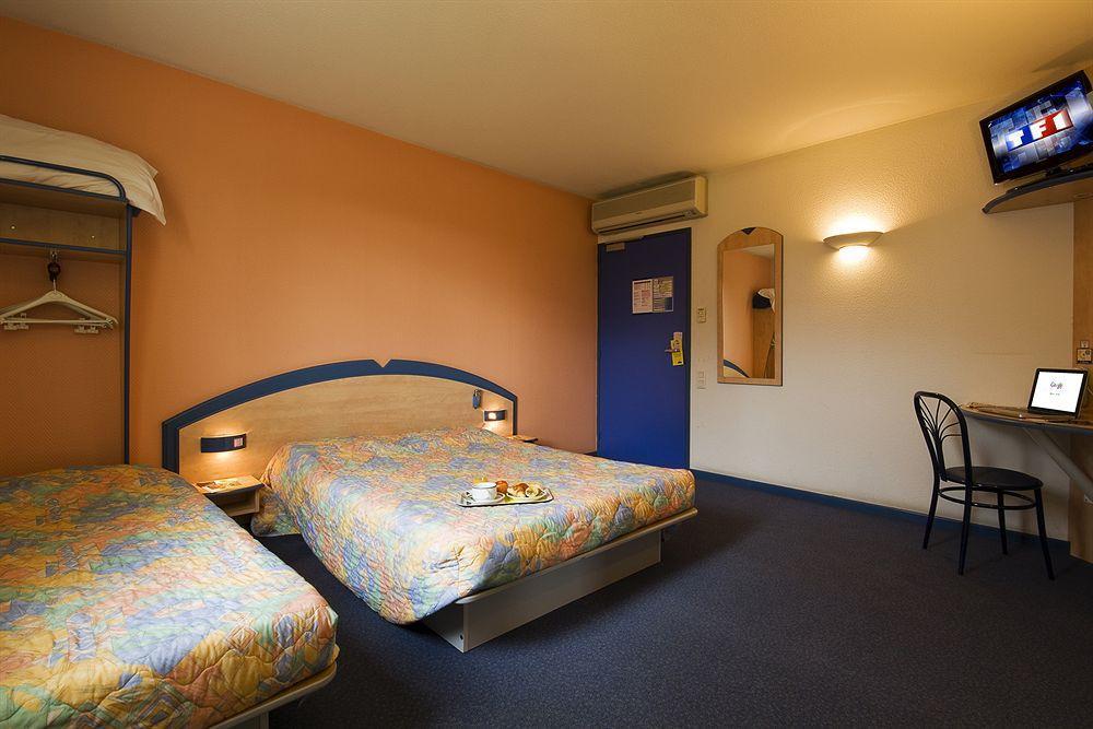 Hotel Atena Créon Buitenkant foto